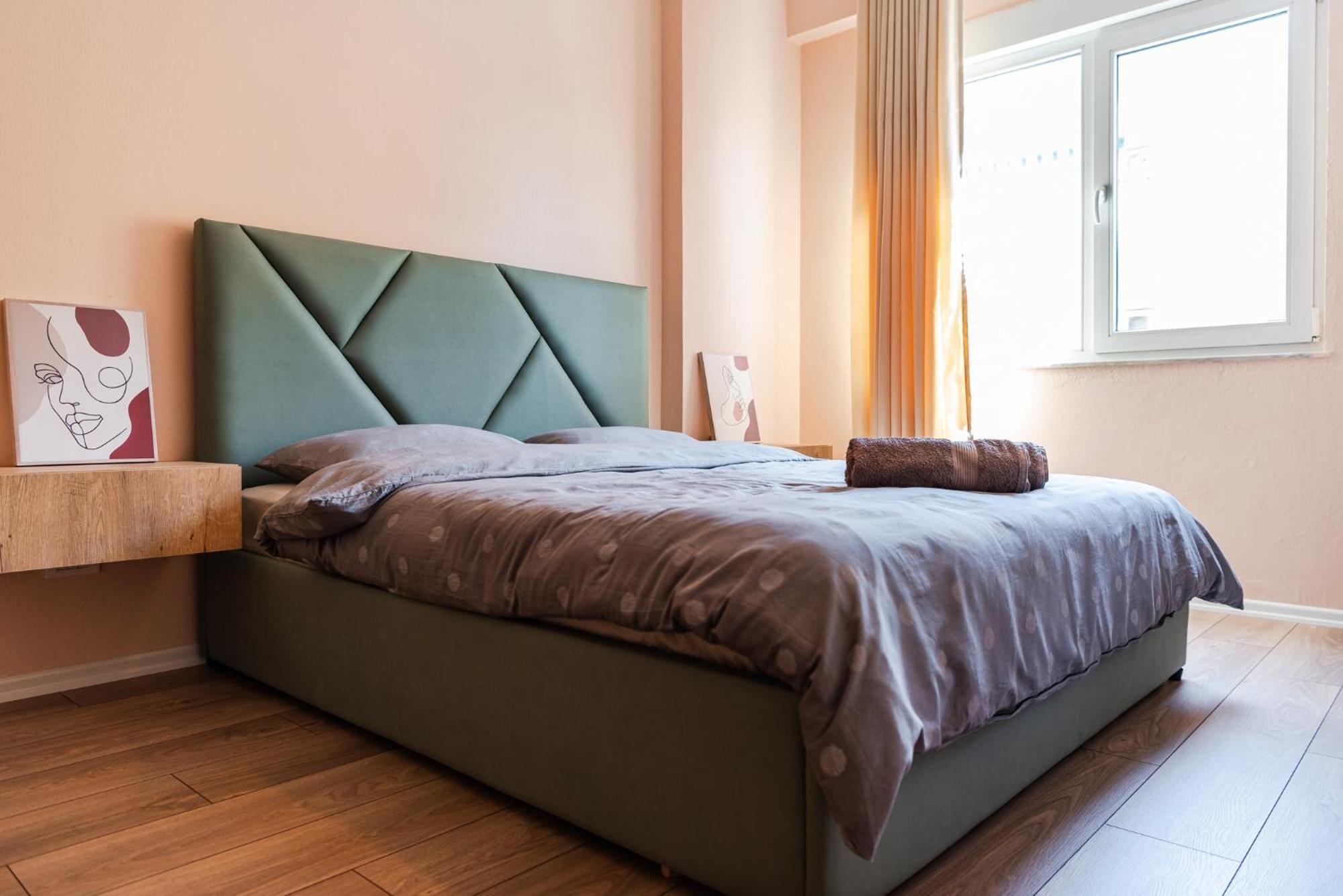 Sunny Central Apartment ดูร์เรส ภายนอก รูปภาพ