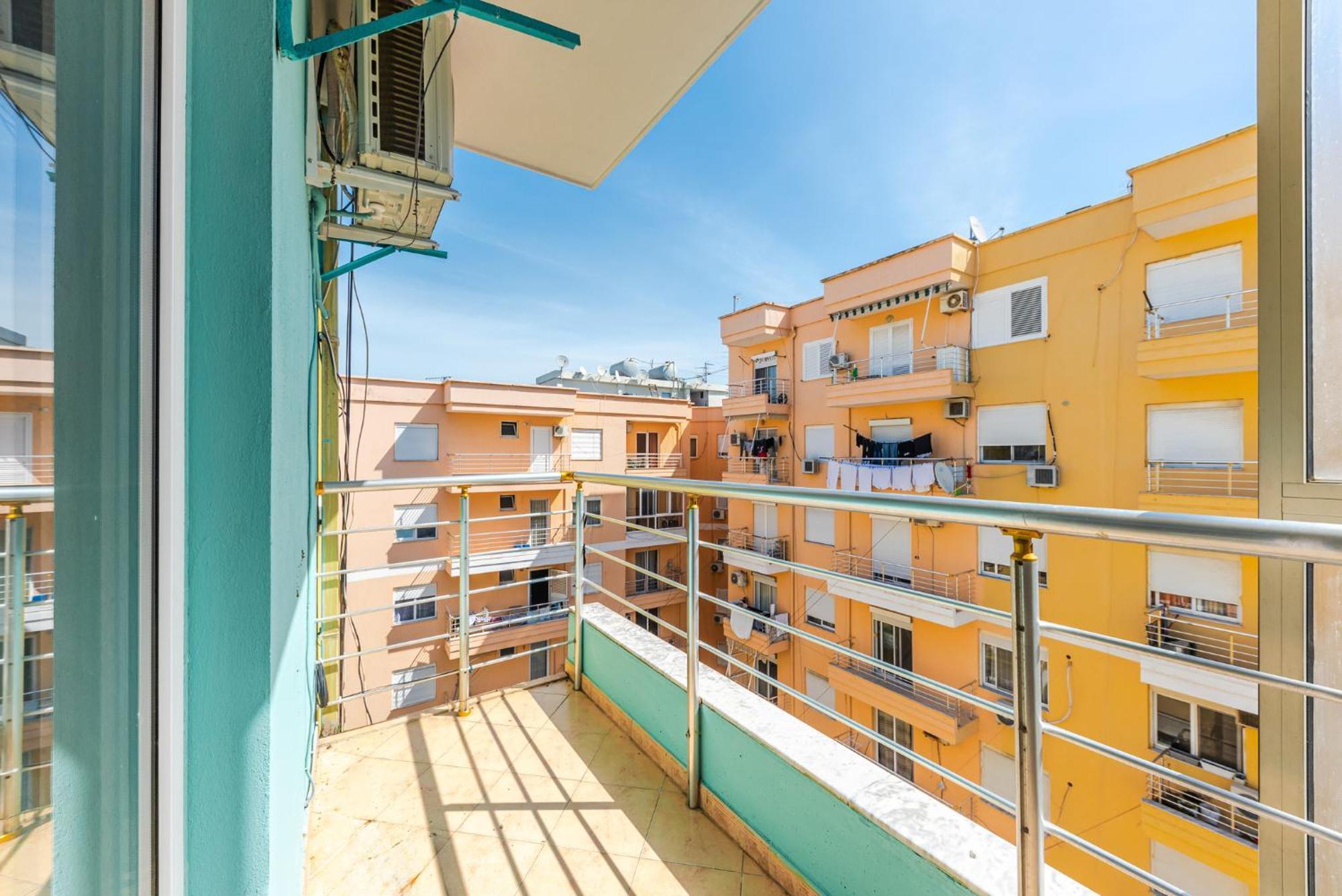 Sunny Central Apartment ดูร์เรส ภายนอก รูปภาพ